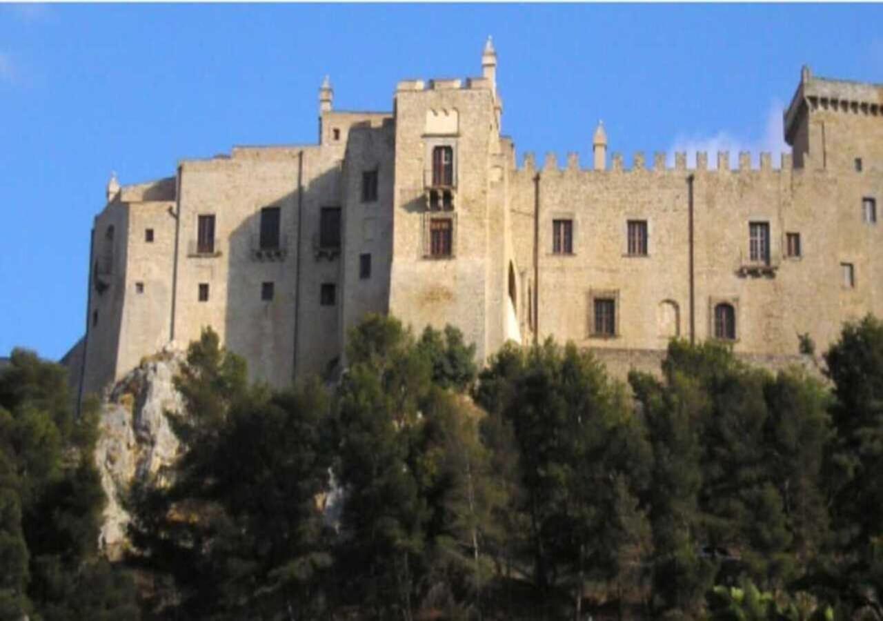 Casa Vacanza A 11 Km Dall'Aeroporto Di Palermo Carini Kültér fotó